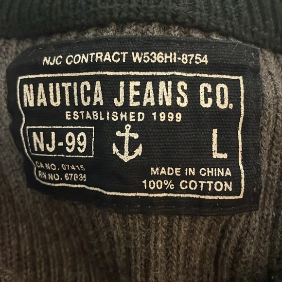 Black and gray. Quarter zip sweater size large. - Picture 6 of 6